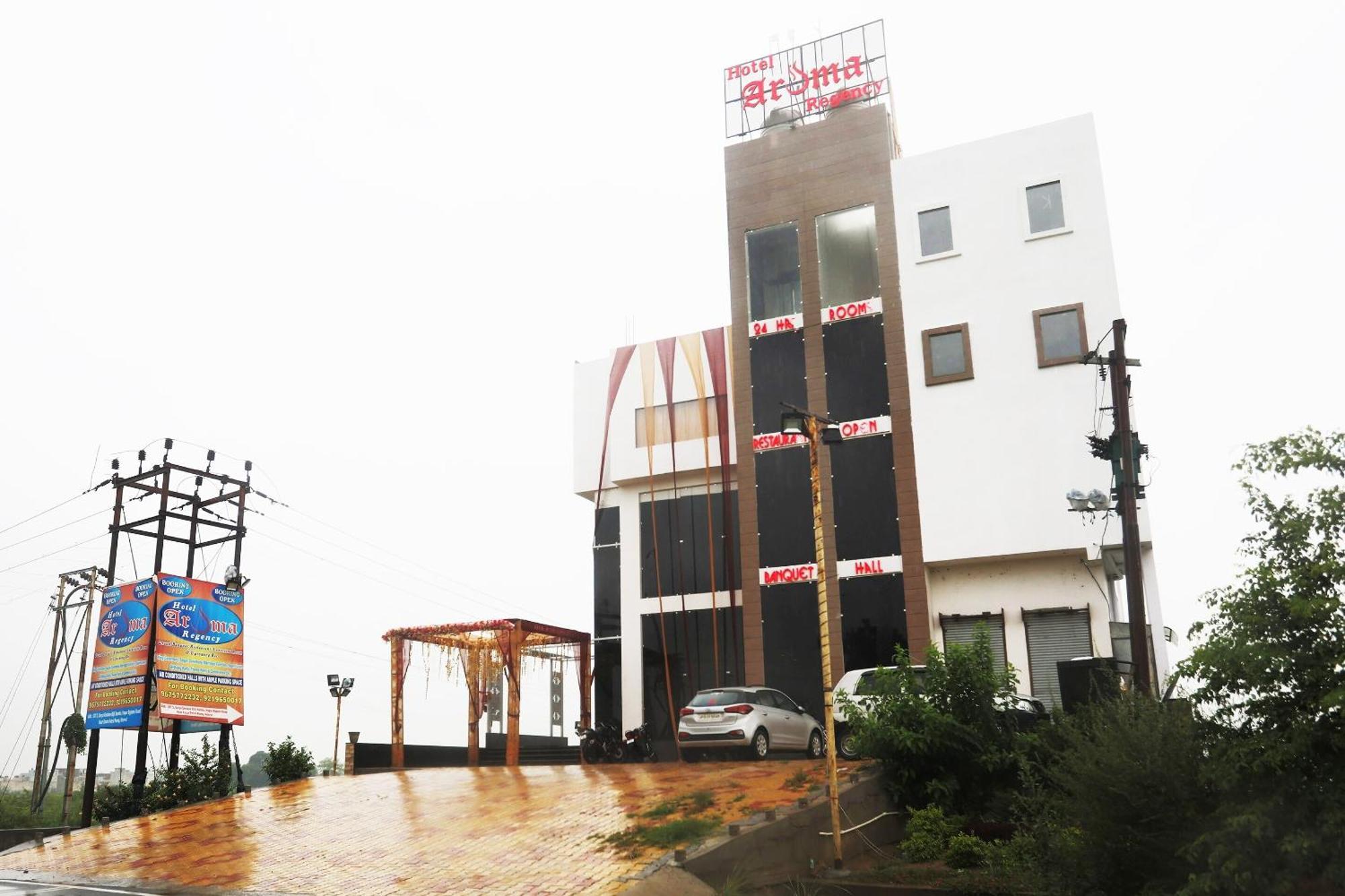 Capital O 40493 Hotel Aroma Regency Meerut Buitenkant foto